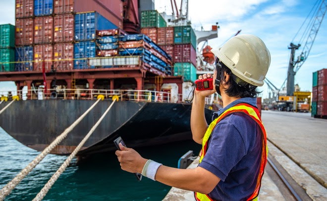 TRAINING MENDALAM MENGENAI PENGIRIMAN, AKTIVITAS PELABUHAN DAN PROSES KLIRING DI PELABUHAN